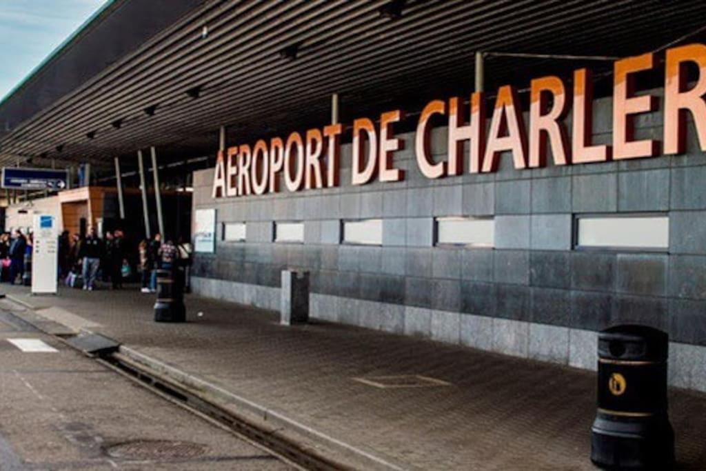 Station 173 E Bruxelles-Charleroi-Airport Exterior foto